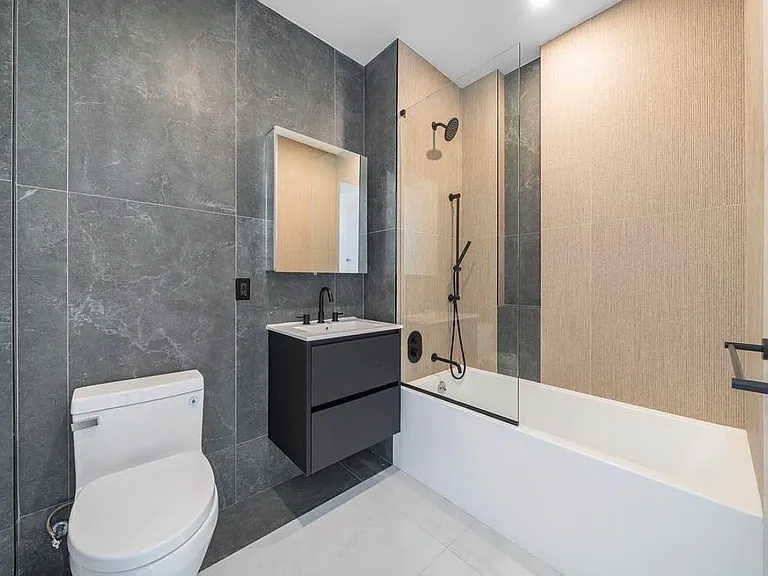 151 Carlton Ave #8F — Photo 2