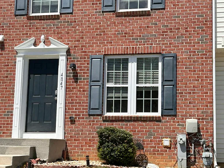 4847 Limestone Ct — Photo 1