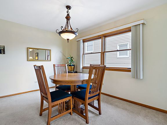 4th image of 4426 Oak Park Ave