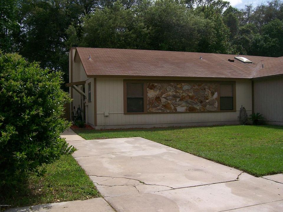 1st image of 1072 W Willow Cove Ct