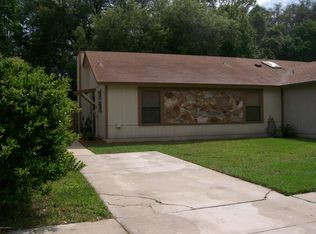 1072 W Willow Cove Ct, Atlantic Beach, FL 32233