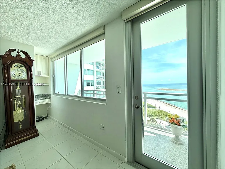7135 Collins Ave #1214 — Photo 18