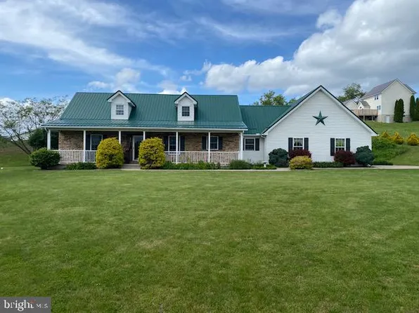 247 Crestview Dr, Mifflin, PA 17058