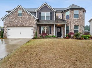 2496 Bear Paw Dr, Lawrenceville, GA 30043