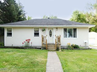 2218 Lacrosse St SW, Wyoming, MI 49519