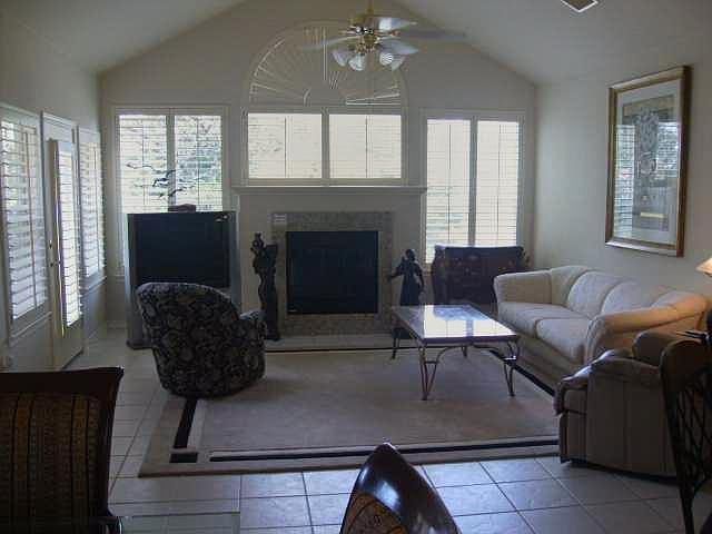 2nd image of 1179 Red Bud Ln