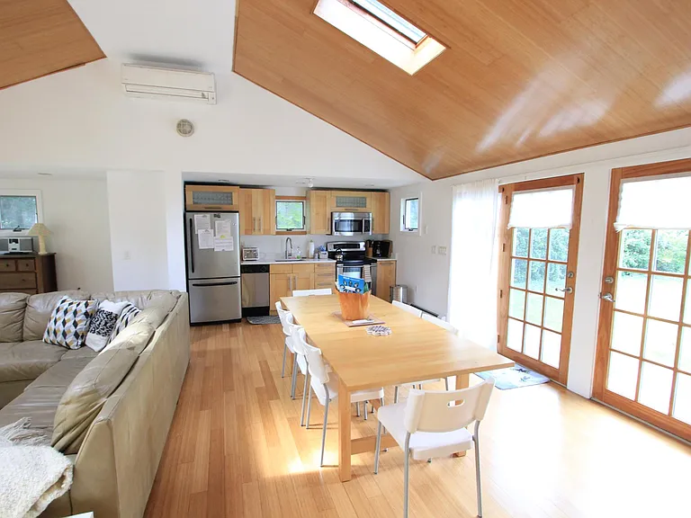115B School St #B — Photo 4