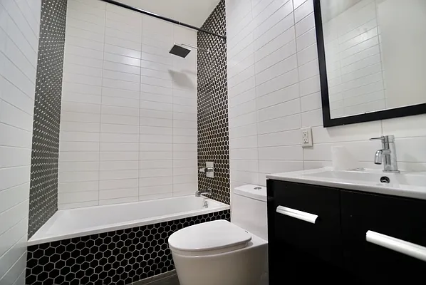 Rented by Aron Fried, LREB | media 27