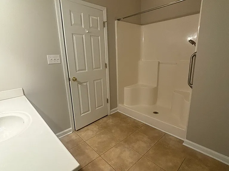 110 Lazy Willow Ln — Photo 8