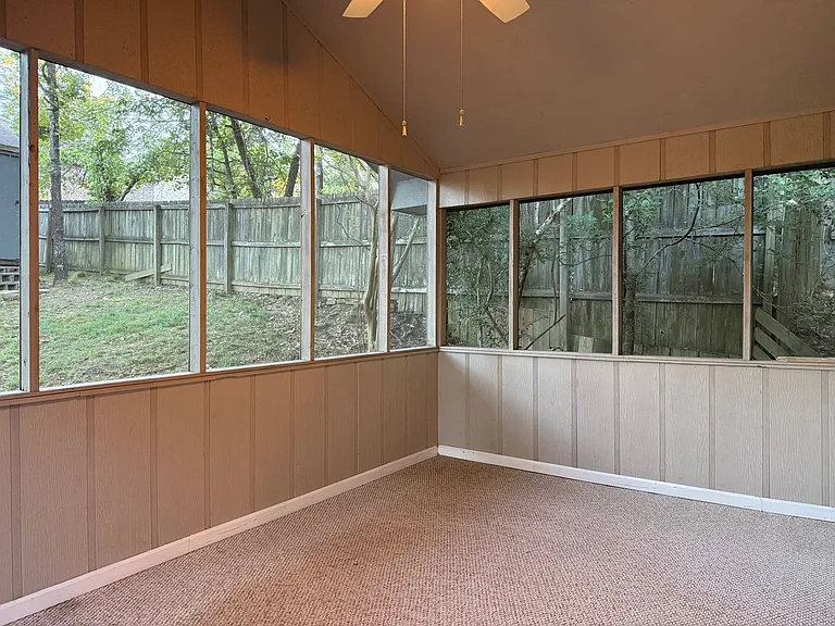 8 Shadywood Ct — Photo 20
