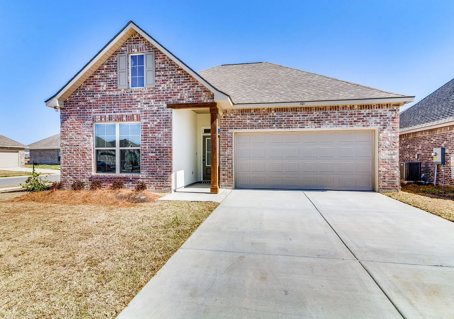 Spacious 4 Bed 2.5 Bath Home in Youngsville — Photo 1