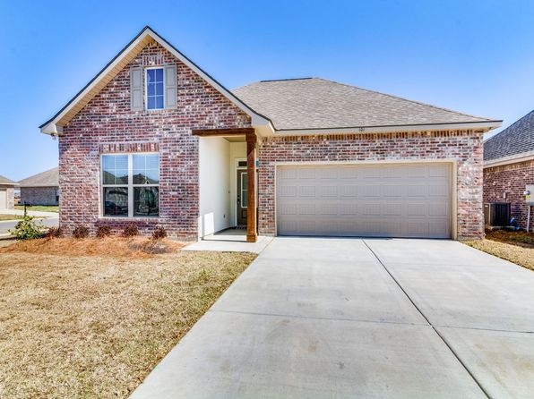 101 Bernay Ct