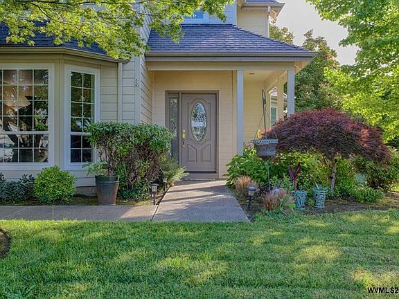 3rd image of 2665 Hoover Ave NW