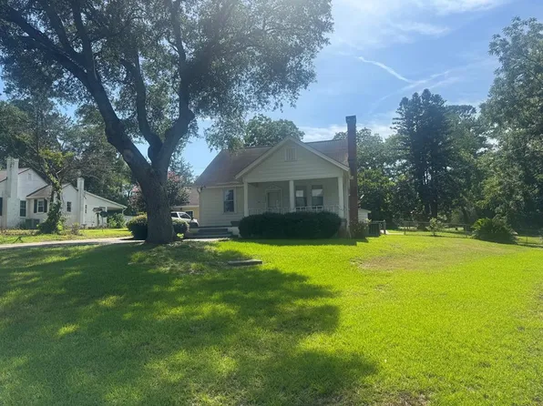 1721 S Main St, Blakely, GA 39823