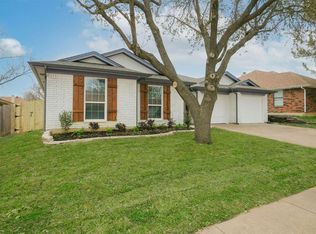 8241 Mark Ln, Watauga, TX 76148