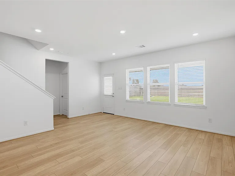 21835 Canyon Moon Ln — Photo 14