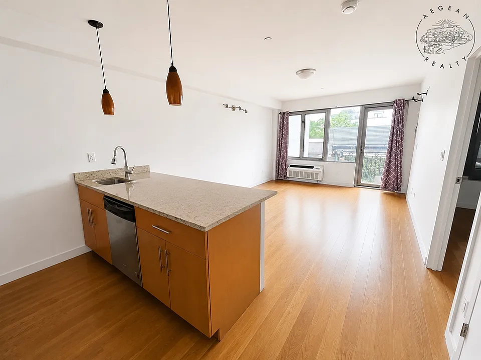 630 Metropolitan Ave #3B
