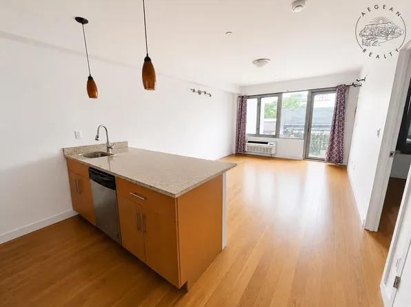 630 Metropolitan Avenue image 1 of 6