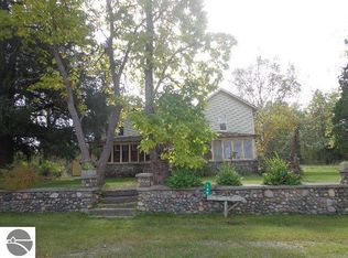 740 Spring St, Blanchard, MI 49310