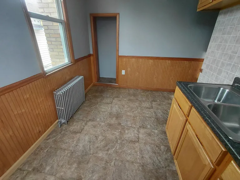 3420 Graham Ave #3 — Photo 8