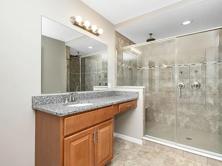 7576 Bullseye Dr — Photo 25