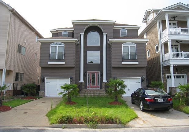 1st image of 9509 9th Bay St