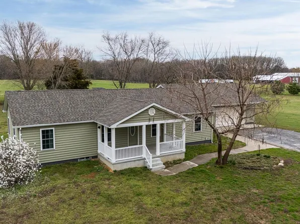 1231 Walnut Shade Rd, Dover, DE 19901