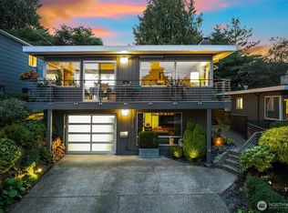3439 24th Avenue W, Seattle, WA 98199