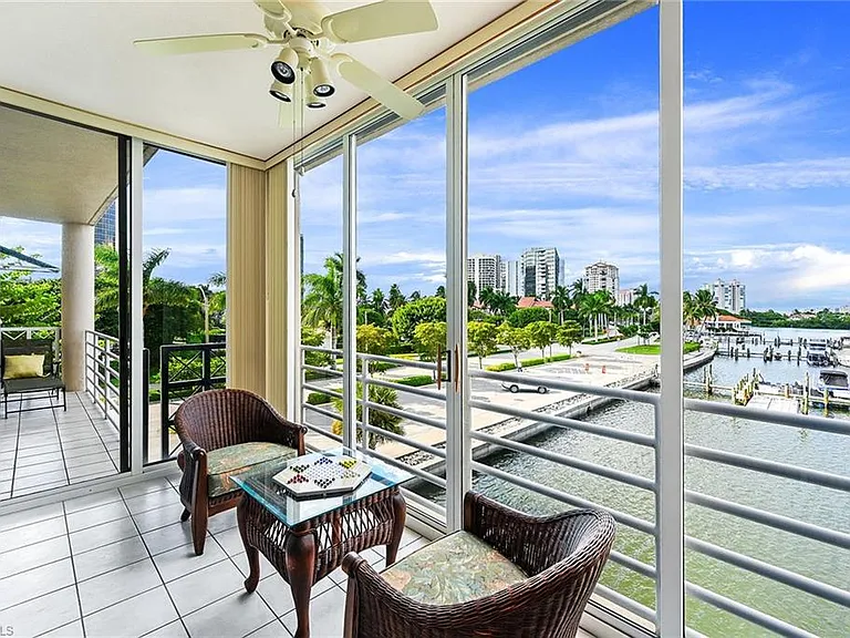 4560 Gulf Shore Blvd N #3-213 — Photo 16