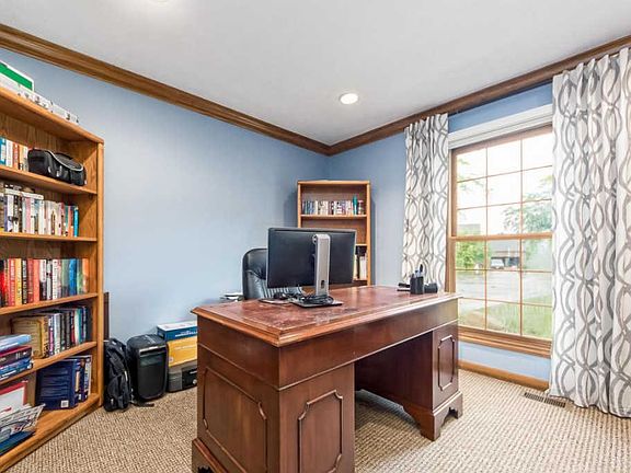 4th image of 7031 Spyglass Ct
