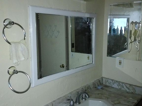 5th image of 4416 S Leland Ct