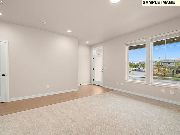 5th image of 3333 SE White Oak Ave