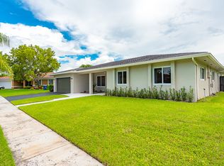 16631 Waters Edge Dr, Weston, FL 33326