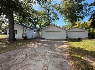 1310 W Giles Rd, Muskegon, MI 49445