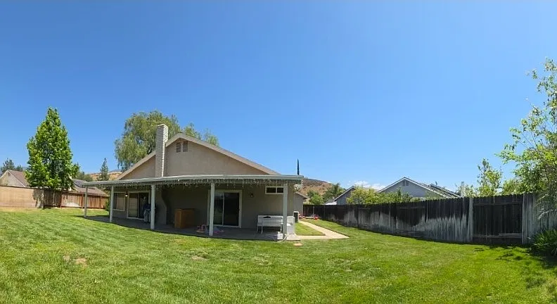3 bed, 1440 sqft, $3,000 — Photo 2