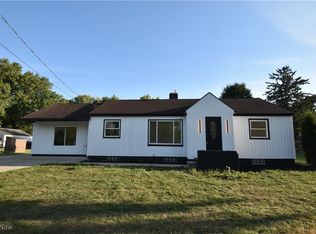 90 W Caston Rd, New Franklin, OH 44319