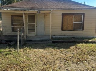 1015 S Pecos St, Coleman, TX 76834