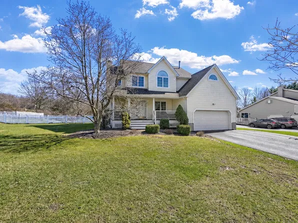 100 Winchester Dr, Monroe, NY 10950