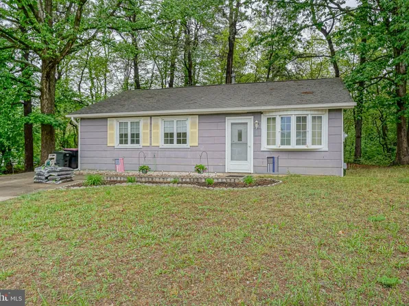 37 Raysmith Rd, Erial, NJ 08081