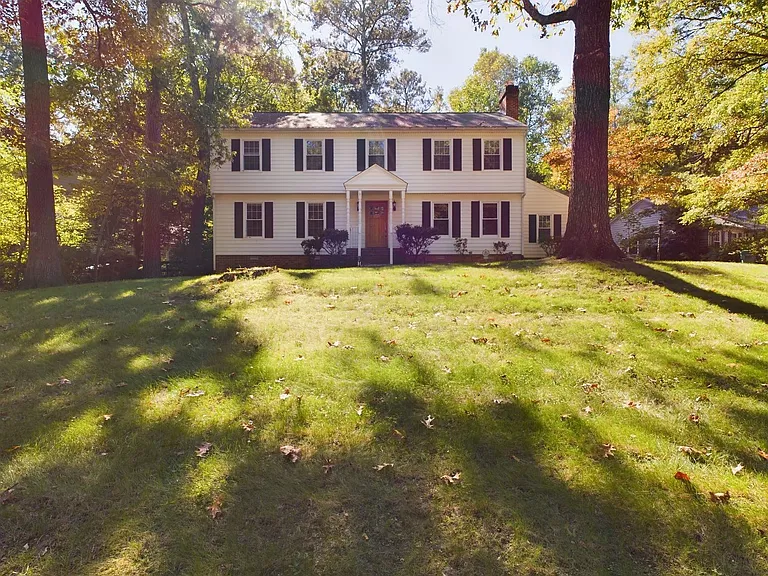 10211 Windbluff Dr — Photo 48