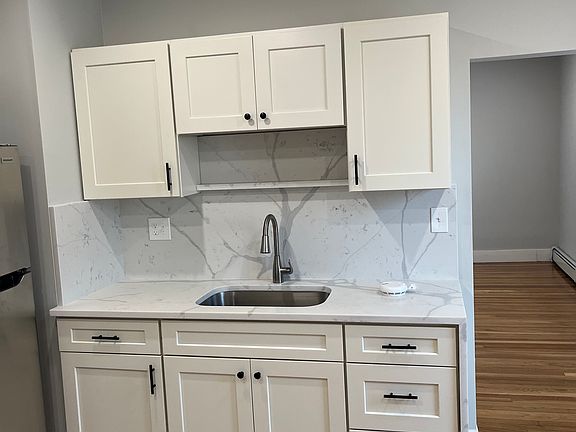 4th image of 1922 Columbus Ave APT 1