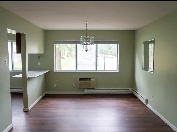 7609 Hazelcrest Dr APT B, Hazelwood, MO 63042