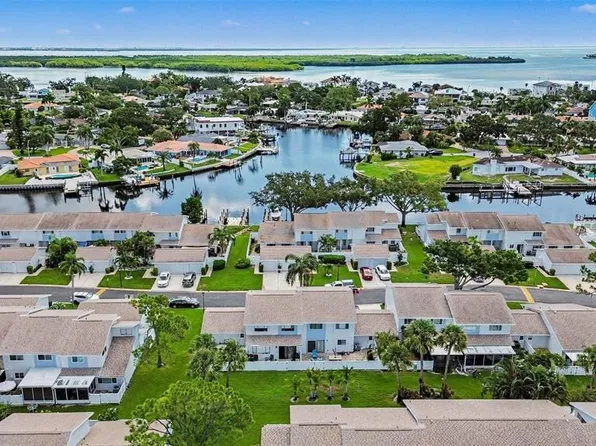 6490 CAPE HATTERAS WAY NE #4, ST PETERSBURG, FL 33702