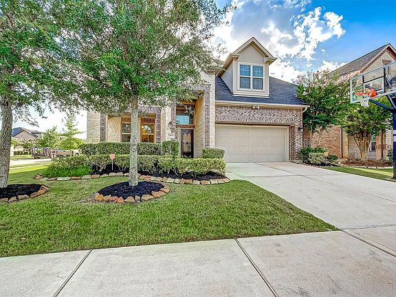 4th image of 2415 Lakecrest Gardens Dr