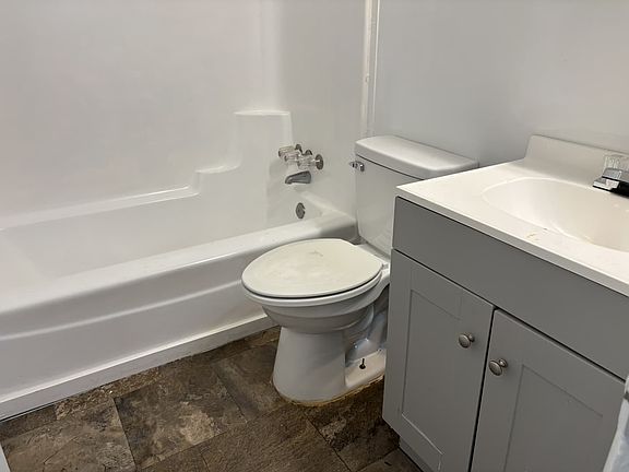 5th image of 3 Central Park Ct