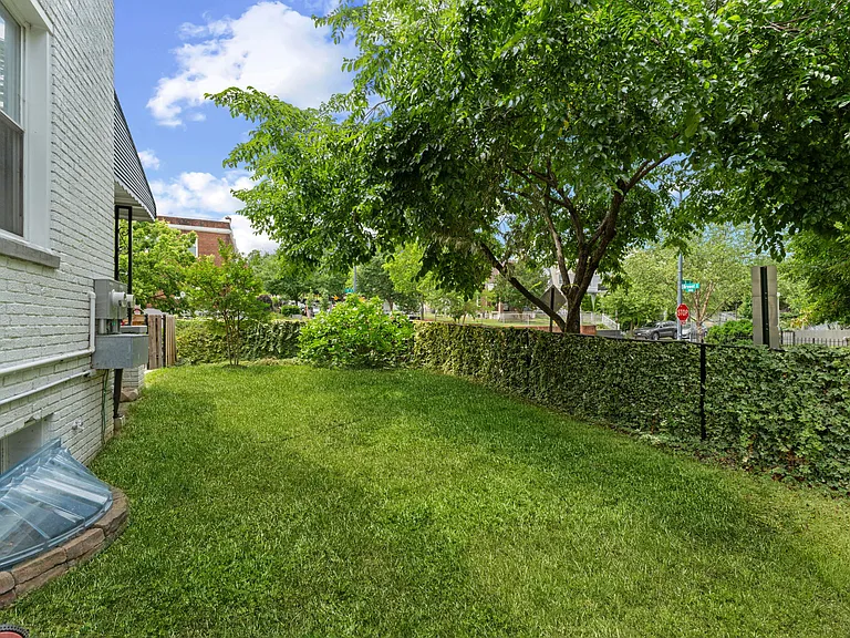Large & private side landscaped side yard!