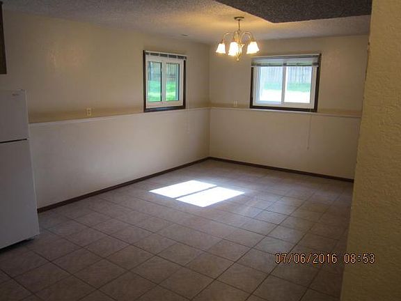 5th image of 2053 Newton St APT B