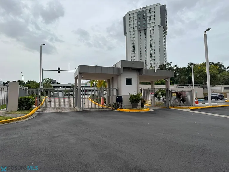 3 Avenue Felisa Rincon De Gautier #302 — Photo 12