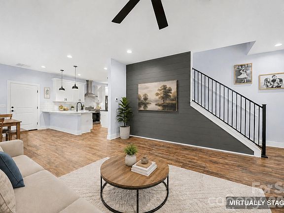 4th image of 27698 Taylor Ln