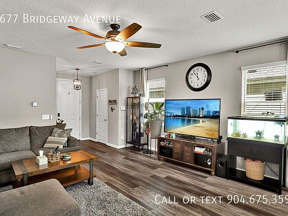 5th image of 9677 Bridgeway Ave
